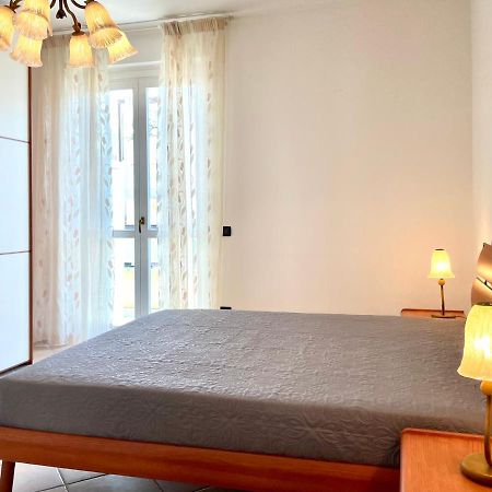 Sunset Boutique Apartment Marina di Massa Esterno foto